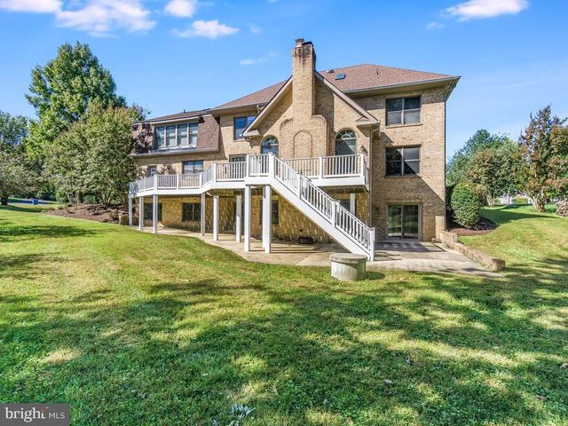 8951 BROOK RD, Mclean, VA 22102