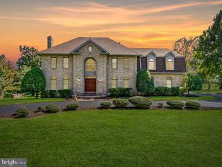 8951 BROOK RD, Mclean, VA 22102