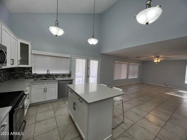 20619 N 71ST Drive, Glendale, AZ 85308