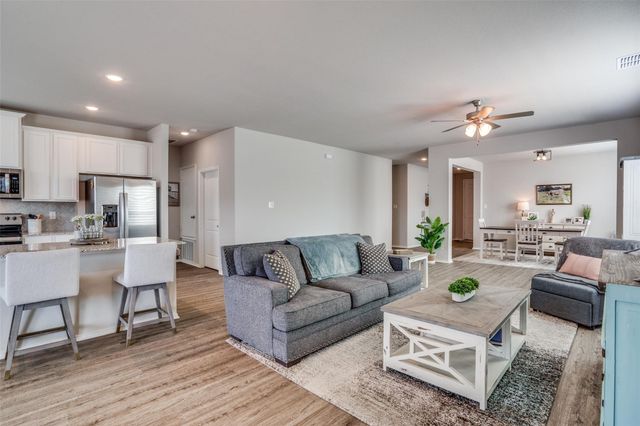 9024 Huxley Drive, Aubrey, TX 76227