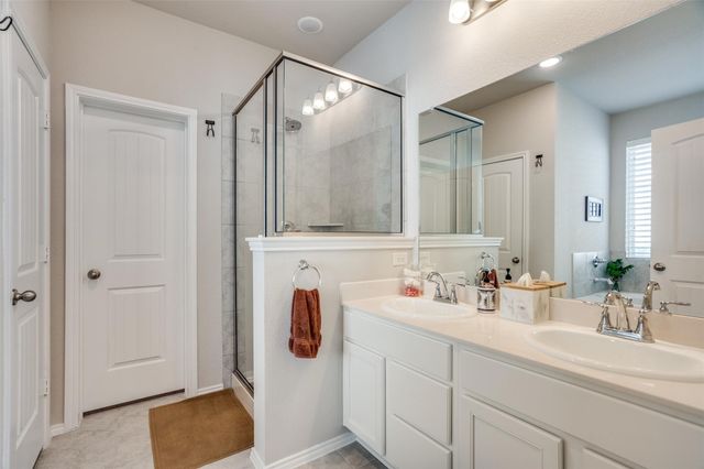 9024 Huxley Drive, Aubrey, TX 76227