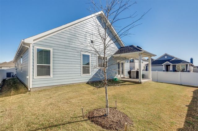 9024 Huxley Drive, Aubrey, TX 76227