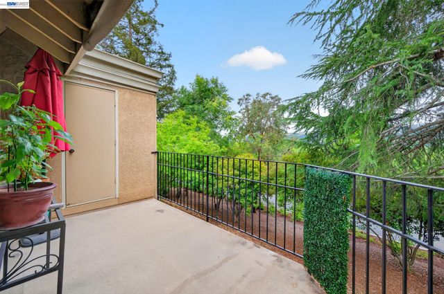610 Canyon Woods Ct D, San Ramon, CA 94582