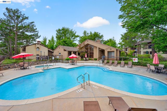 610 Canyon Woods Ct D, San Ramon, CA 94582