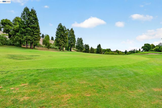 610 Canyon Woods Ct D, San Ramon, CA 94582