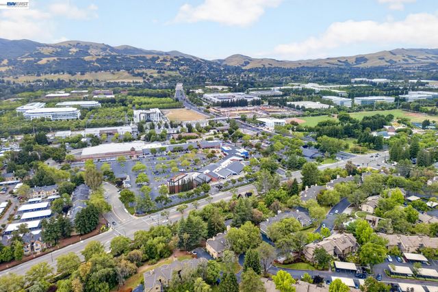 610 Canyon Woods Ct D, San Ramon, CA 94582