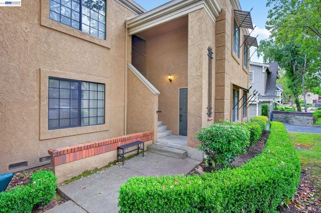 610 Canyon Woods Ct D, San Ramon, CA 94582