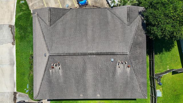 4017 Briar Hollow Drive, Dickinson, TX 77539