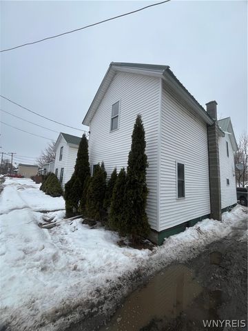 709 Gwinn Street, Shelby, NY 14103