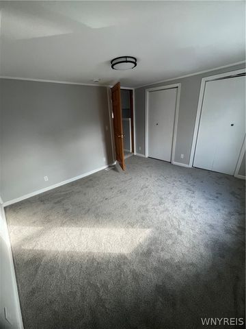 709 Gwinn Street, Shelby, NY 14103