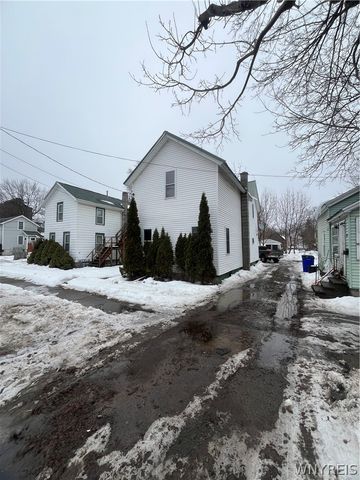 709 Gwinn Street, Shelby, NY 14103