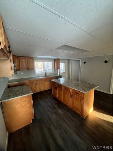 709 Gwinn Street, Shelby, NY 14103