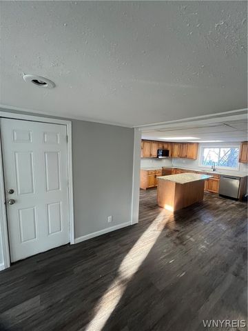 709 Gwinn Street, Shelby, NY 14103