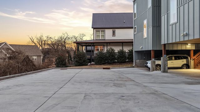 207 Old Mountain Road, Chattanooga, TN 37409