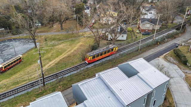 207 Old Mountain Road, Chattanooga, TN 37409