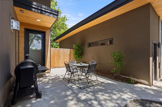 3556 S Emerson Street, Englewood, CO 80113
