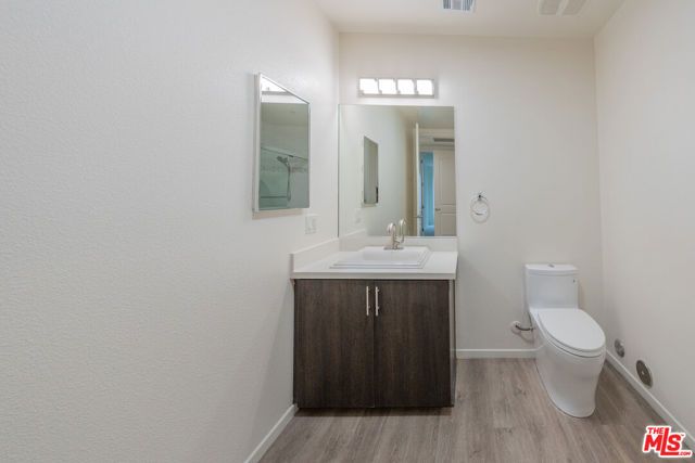 124 W Colorado 105, Glendale, CA 91204