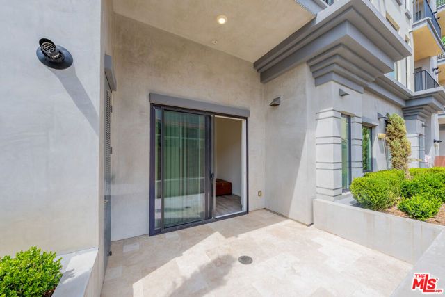 124 W Colorado 105, Glendale, CA 91204