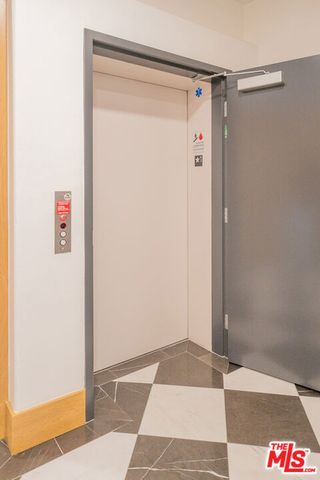 124 W Colorado 105, Glendale, CA 91204