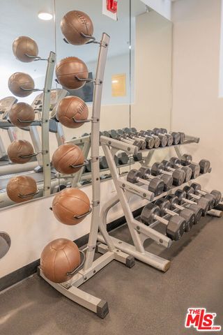 124 W Colorado 105, Glendale, CA 91204