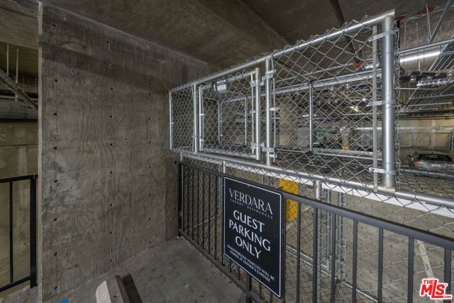 124 W Colorado 105, Glendale, CA 91204