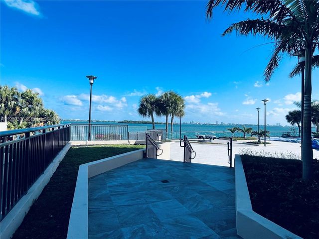 11111 Biscayne Blvd 4E, Miami, FL 33181