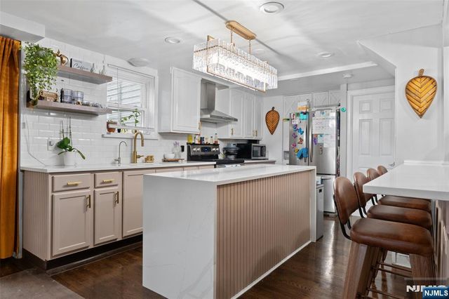 49 Hillcrest Drive, Liberty, NJ 07838