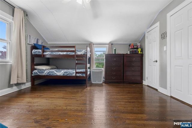 49 Hillcrest Drive, Liberty, NJ 07838