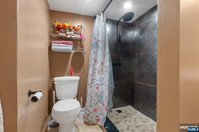 49 Hillcrest Drive, Liberty, NJ 07838