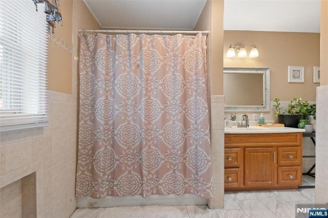 49 Hillcrest Drive, Liberty, NJ 07838