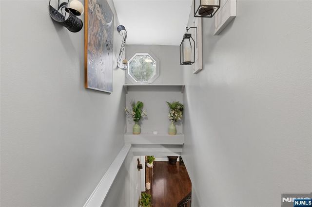 49 Hillcrest Drive, Liberty, NJ 07838
