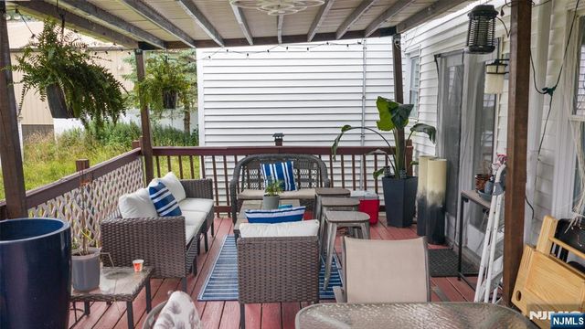 49 Hillcrest Drive, Liberty, NJ 07838