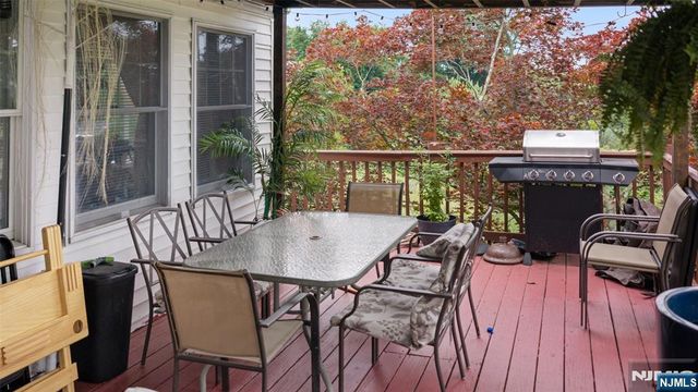 49 Hillcrest Drive, Liberty, NJ 07838