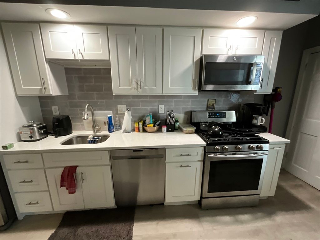 790 East 6th Street 1, Boston, MA 02127