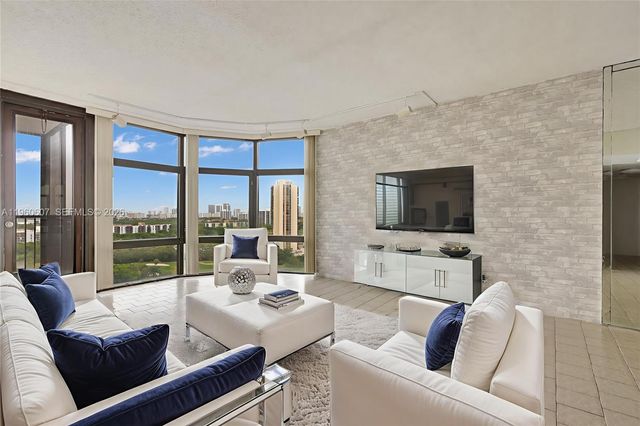 20100 W Country Club Dr 1704, Aventura, FL 33180
