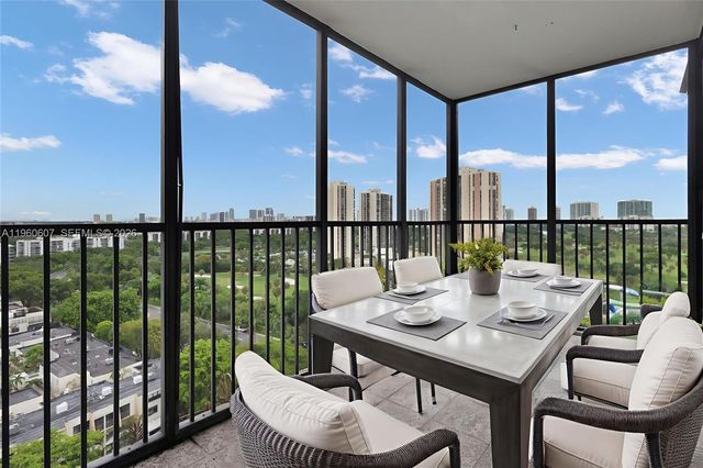 20100 W Country Club Dr 1704, Aventura, FL 33180