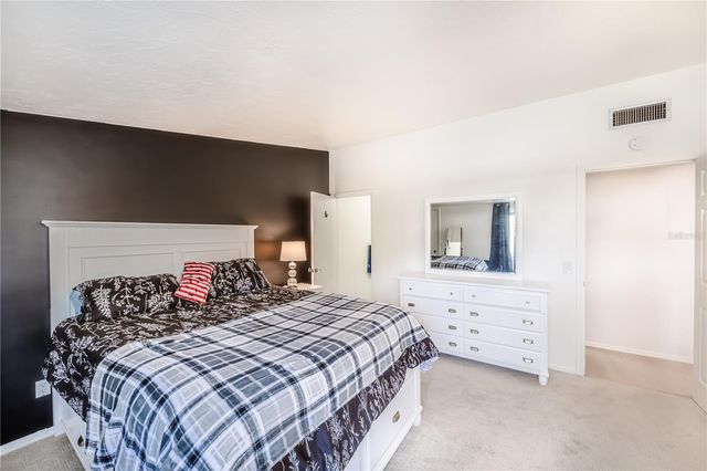 722 WHITE PINE TREE ROAD 82, Venice, FL 34285