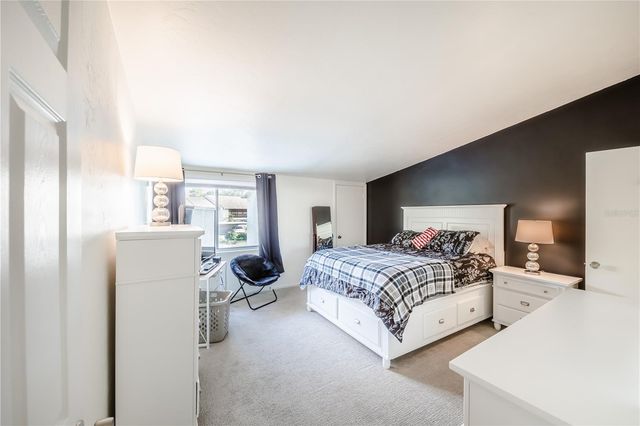 722 WHITE PINE TREE ROAD 82, Venice, FL 34285