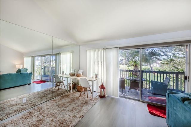 722 WHITE PINE TREE ROAD 82, Venice, FL 34285