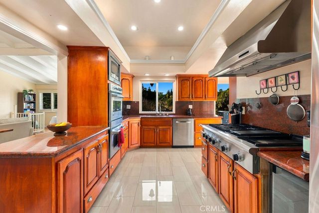 27127 Travis Lane, Palos Verdes Peninsula, CA 90274