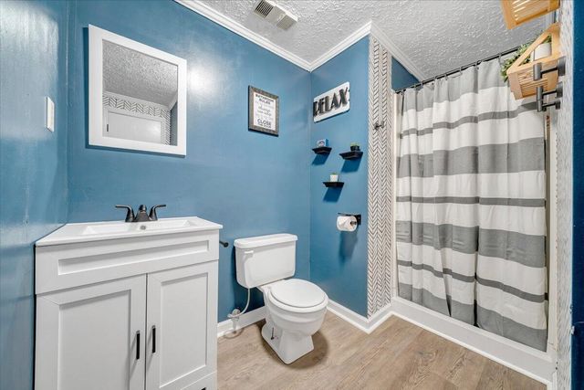 1111 Jefferson Dock RD, Penhook, VA 24137