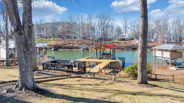 1111 Jefferson Dock RD, Penhook, VA 24137