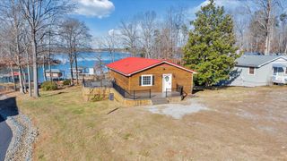1111 Jefferson Dock RD, Penhook, VA 24137