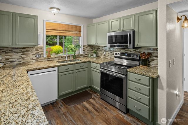 10820 130th Avenue E, Puyallup, WA 98374