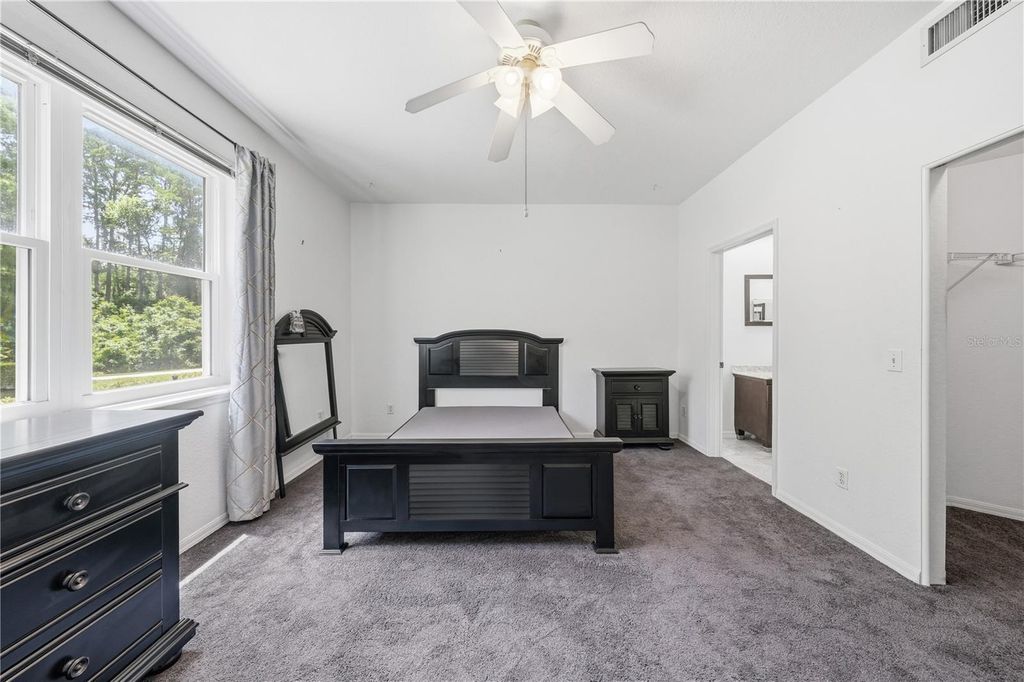 Image 19 of property listing at 22128 LITTLE LAGOON COURT, Lutz, FL 33549