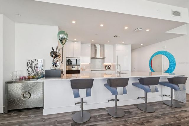 5120 MARINA WAY 14002, Tampa, FL 33611