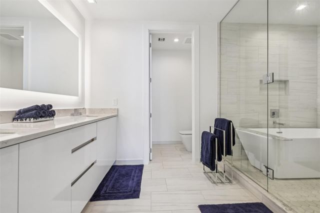 5120 MARINA WAY 14002, Tampa, FL 33611