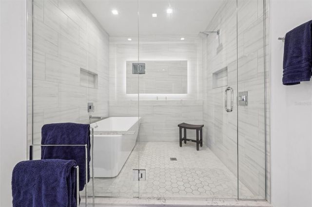 5120 MARINA WAY 14002, Tampa, FL 33611