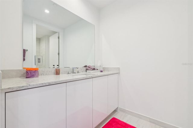 5120 MARINA WAY 14002, Tampa, FL 33611