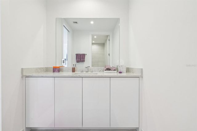 5120 MARINA WAY 14002, Tampa, FL 33611